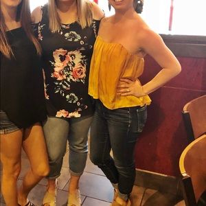 Lulu's Mustard Yellow Top